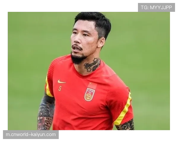 金顺凯与朱辰杰搭档中卫 申花防线迎首场正式考验 金顺凯与朱辰杰搭档中卫 申花防线迎首场正式考验